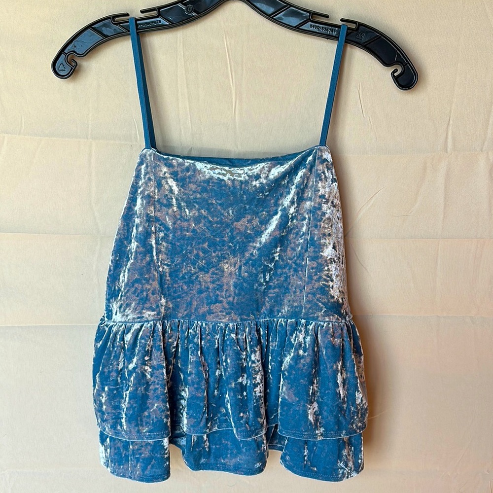 American Eagle crushed velvet cropped tiered tank